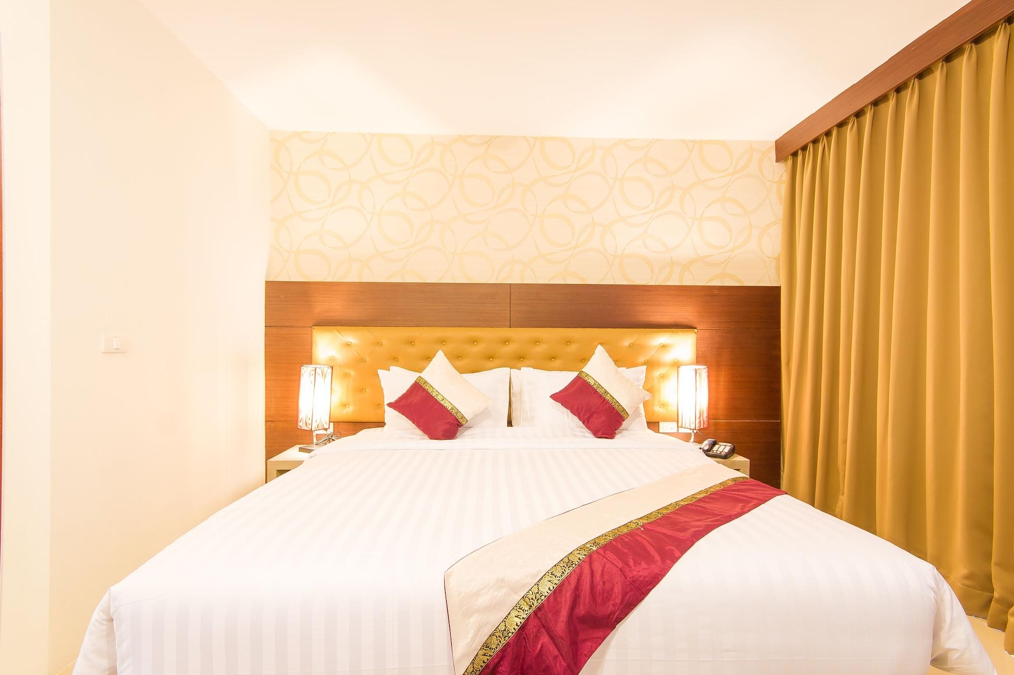 Hemingways Silk Hotel Patong Eksteriør bilde