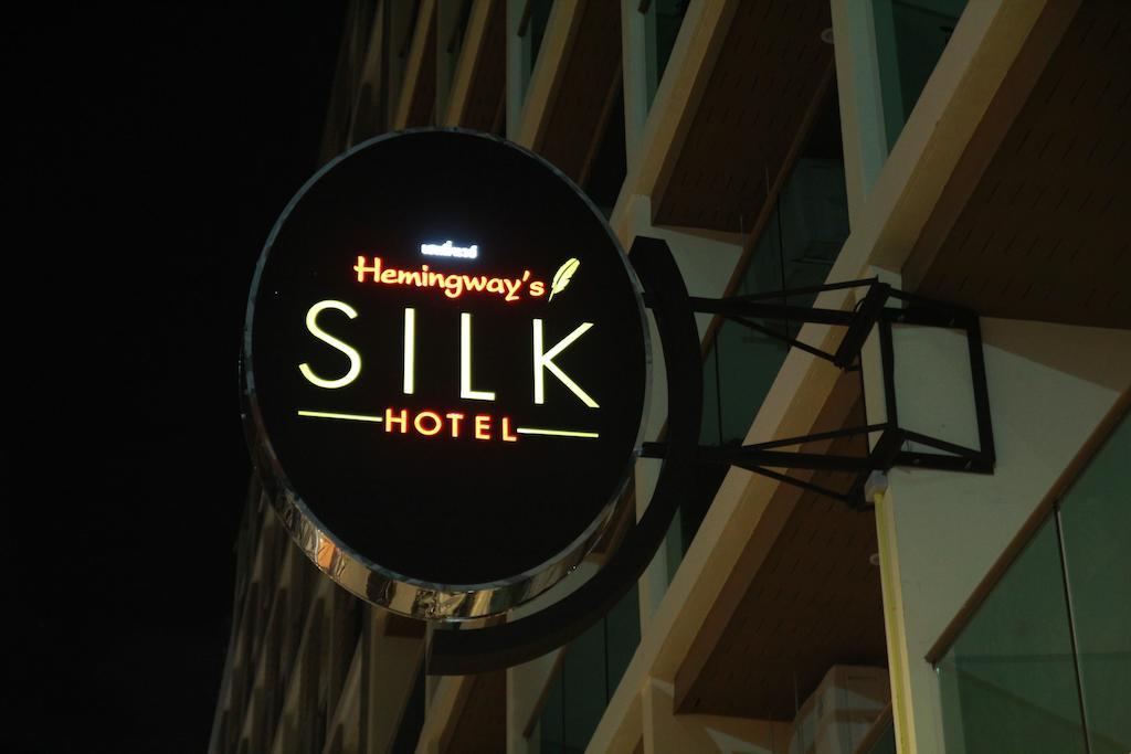Hemingways Silk Hotel Patong Eksteriør bilde