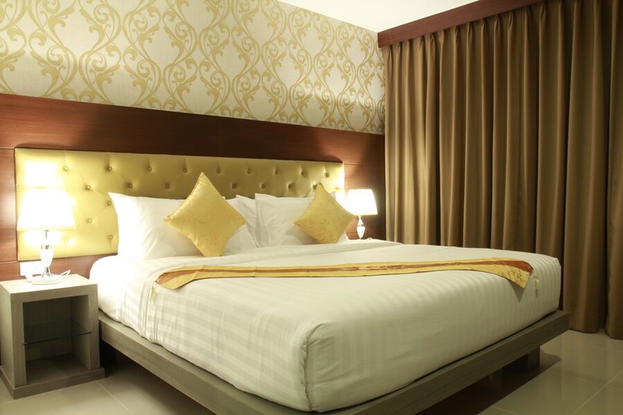 Hemingways Silk Hotel Patong Eksteriør bilde